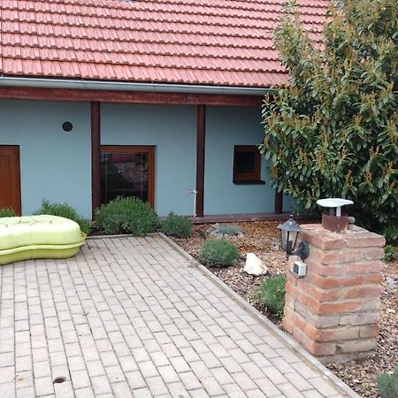 Апартаменты Sklipek V Agati Drnholec Экстерьер фото